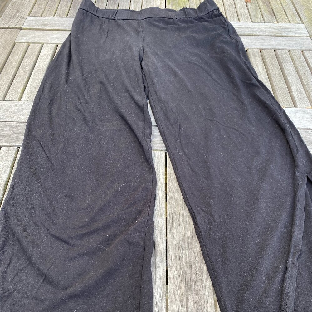 Eileen Fisher stretchy black pants Sz L